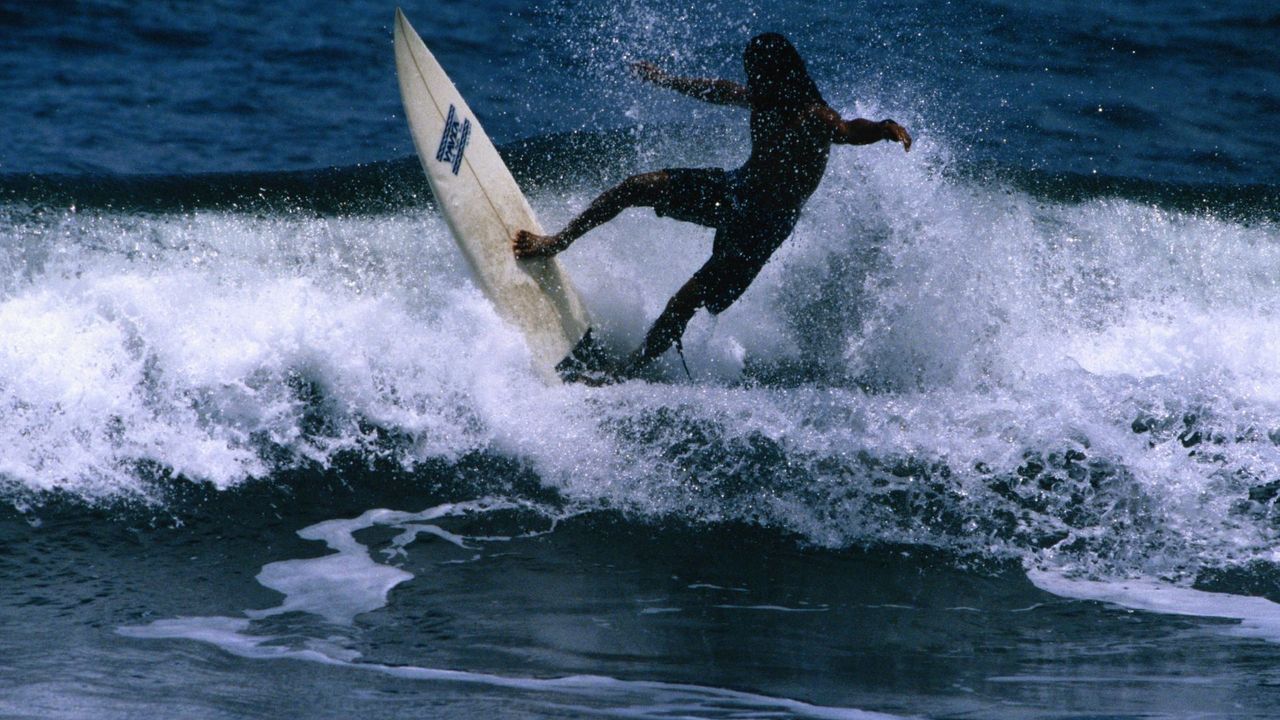 Best places to surf in Hawaii - Lonely Planet