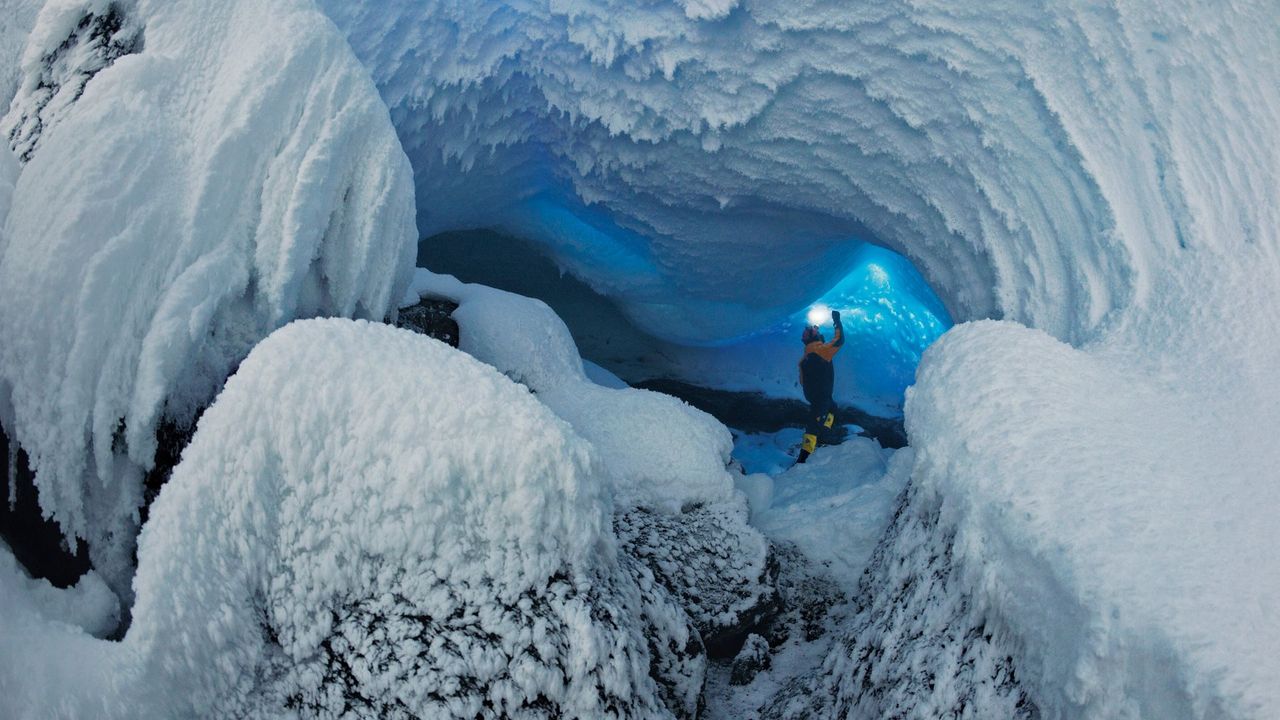 Antarctica's volcanic ice caves - BBC Travel