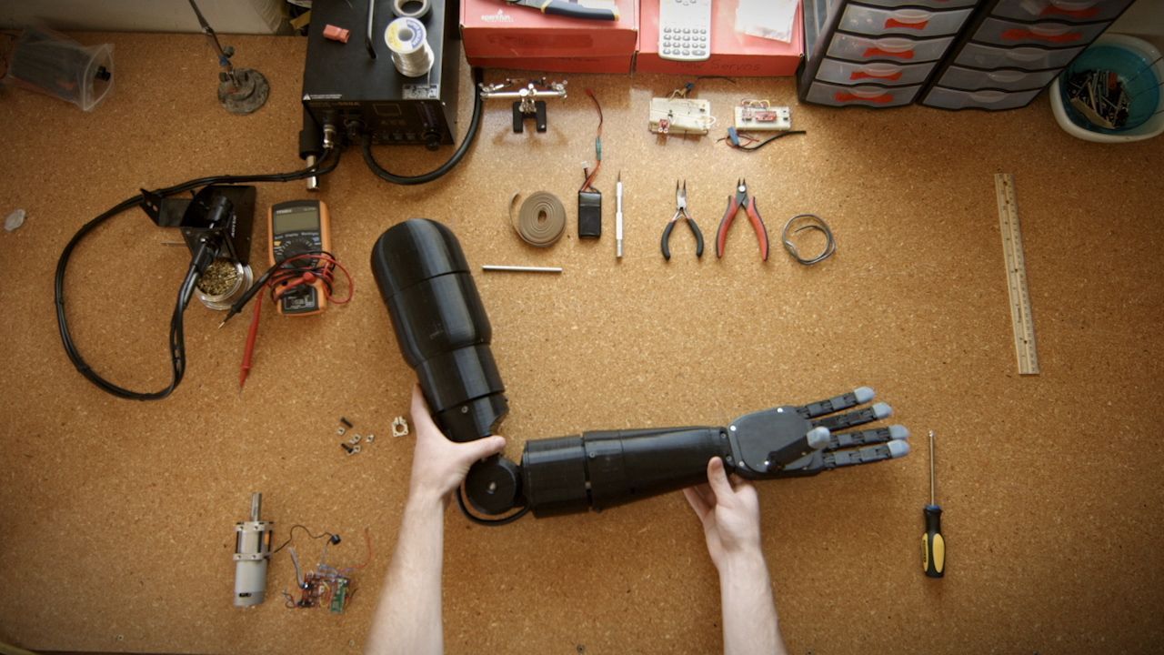 The teen who made a revolutionary robot arm