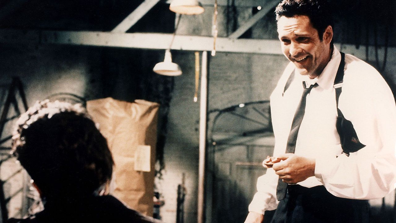 Blue Velvet is terrifying, seductive and ahead of its time BBC Culture