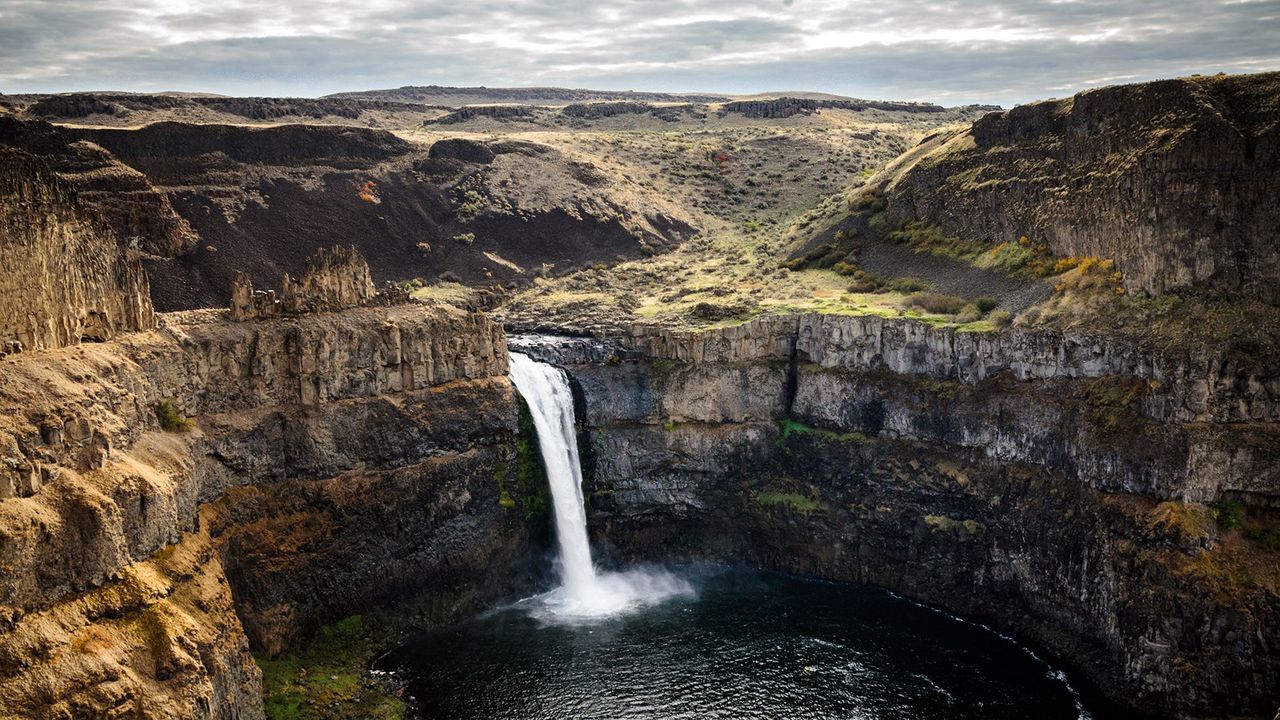 The largest waterfall that ever existed - BBC Travel