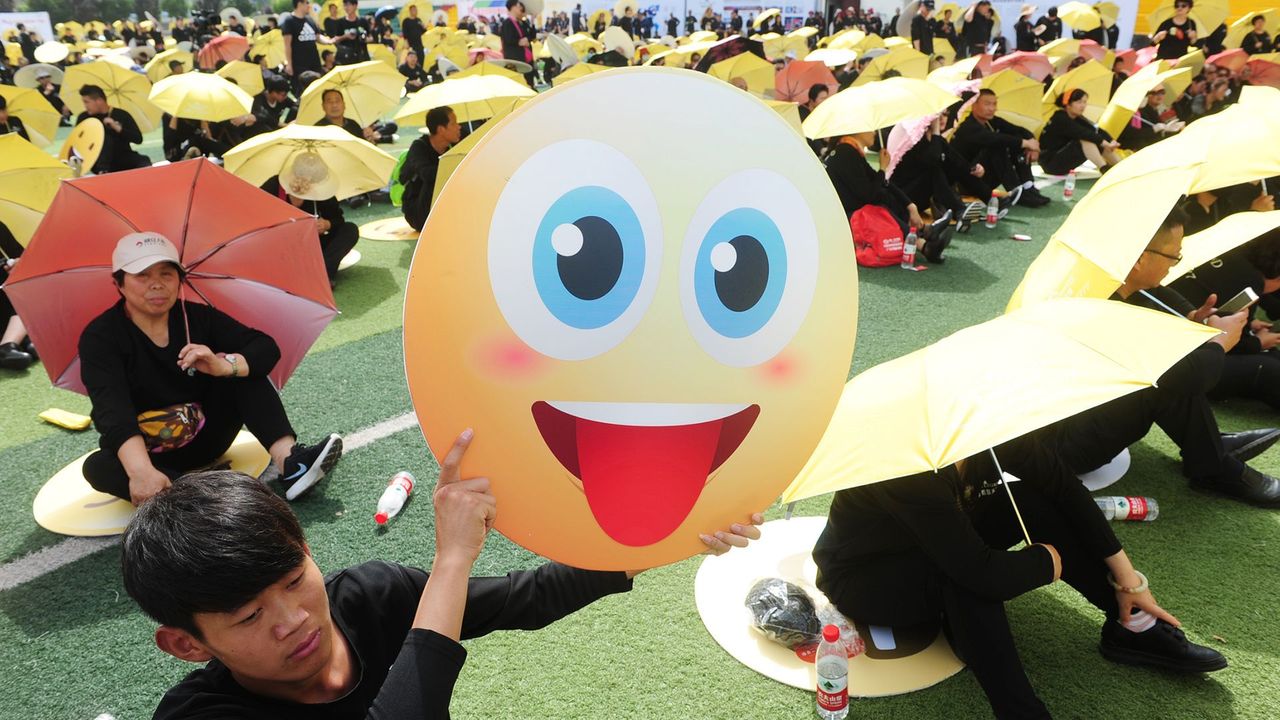Why there are so many Japanese emoji pic picture