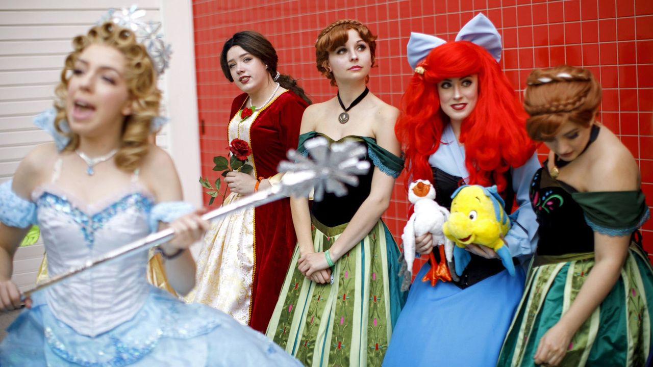 Disney fans debate over 'unrealistic bodies' of cartoon characters