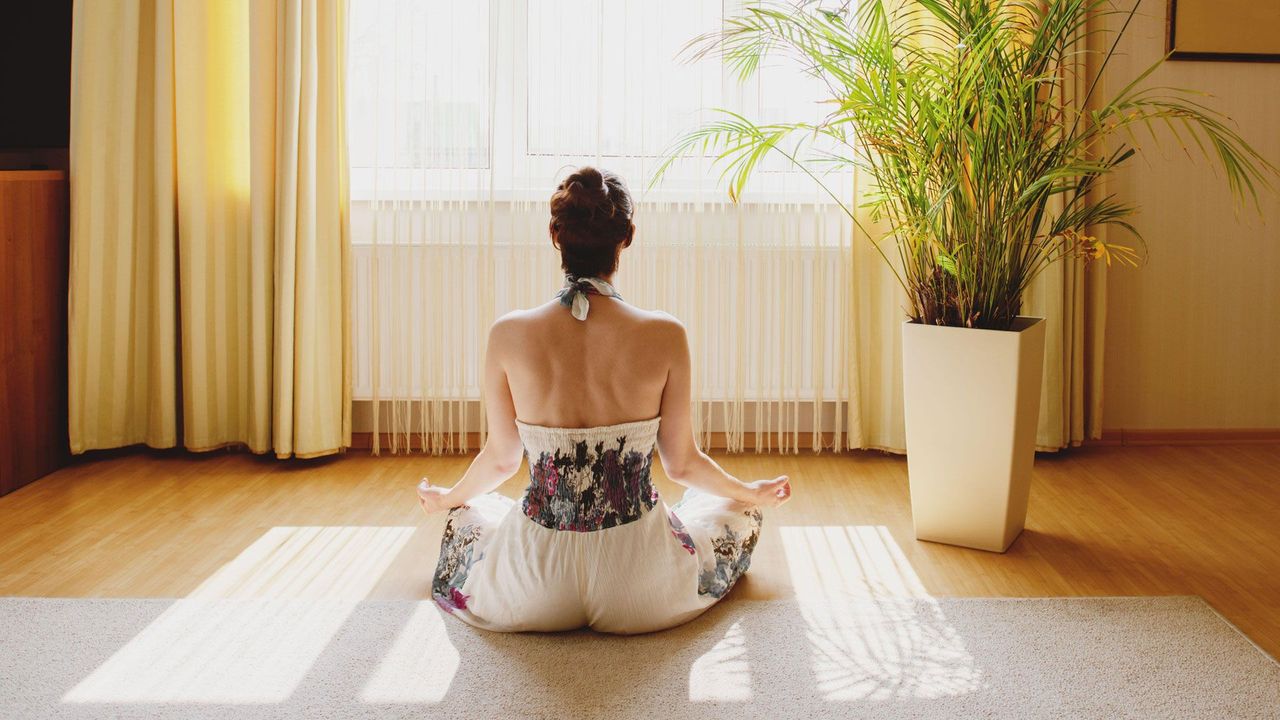 Why Meditation Is Incredibly Effective at Easing Anxiety