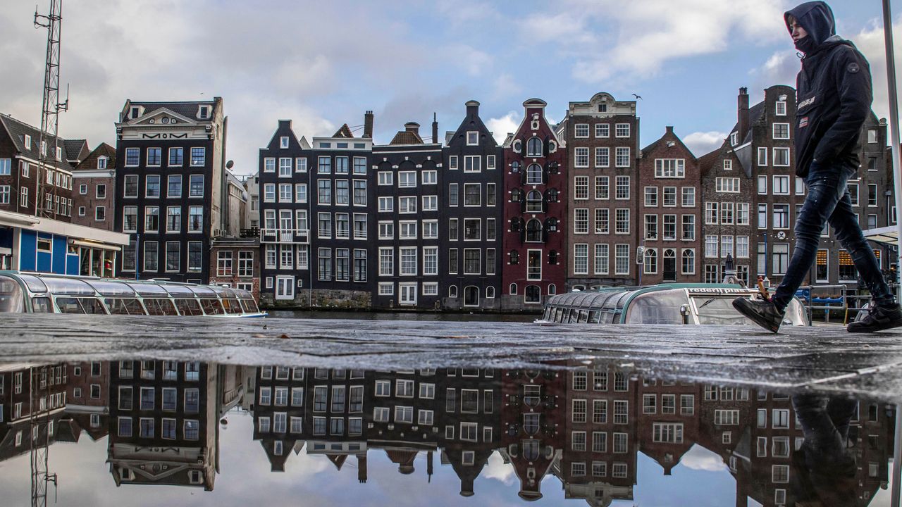 ICON. AMSTERDAM - Can't Choose? Take a look at our
