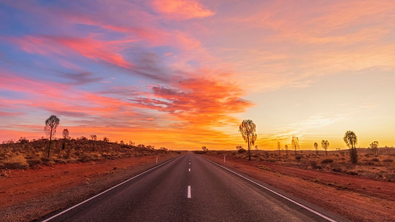 The Outback Way: Is this the world's emptiest road? - BBC Travel