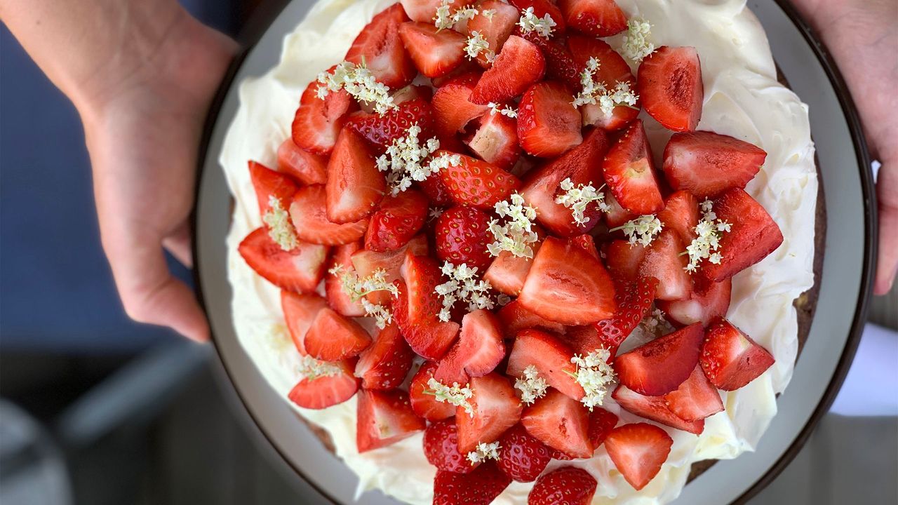 A celebratory strawberry cake for Sweden's Midsummer festival