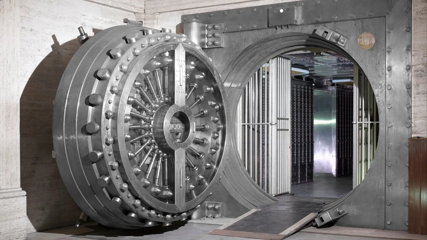 What does a bank do with your money? BBC Reel