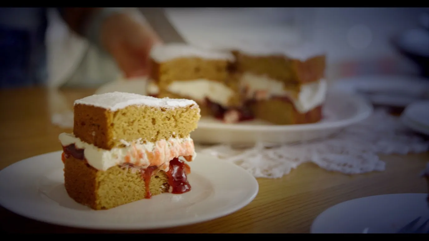 How To Make The Perfect Victoria Sponge Cake - BBC Reel