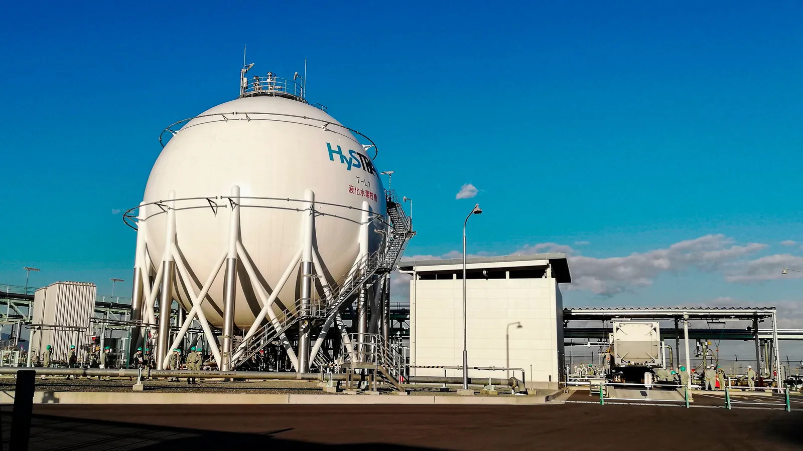 Green hydrogen is taking off around the globe – its supporters say it could play an important role in decarbonisation, but sceptics question its safety and practicality.