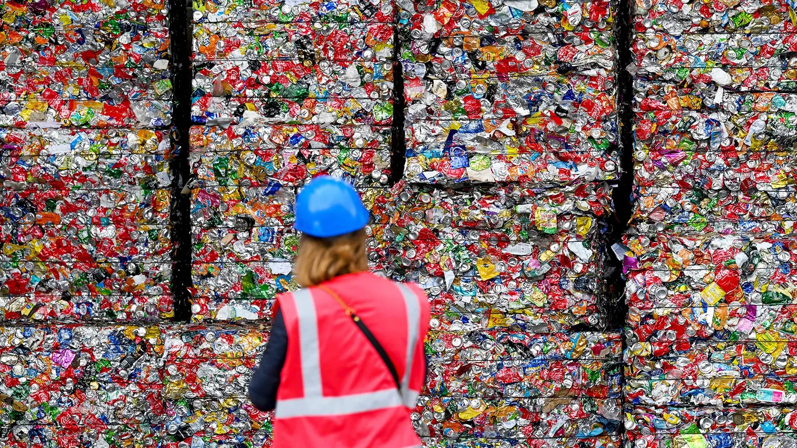 How recycling can help the climate and other facts - BBC Future