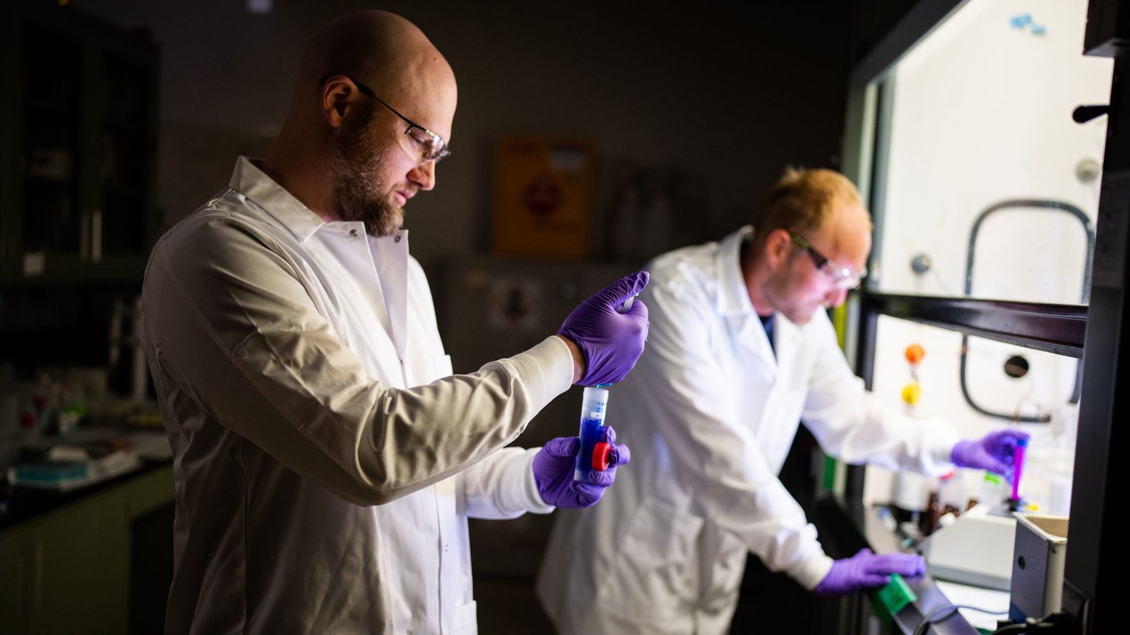 Scientists at Sandia National Laboratories are working on a material that can absorb forever chemicals (Credit: Craig Fritz)