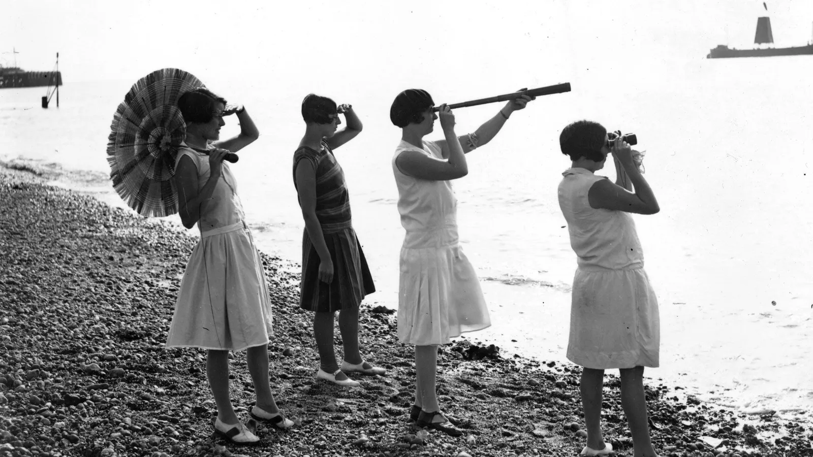 WORRIED ABOUT AI, BOTS, NEURALINK AND THE METAVERSE? The 1920s can teach us to stop dystopian thinking 🌺