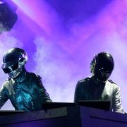 America raves about dance music thumbnail