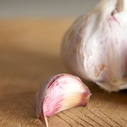 The smarter way to kill garlic breath thumbnail