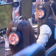 China's glass ceiling of pro gaming thumbnail