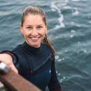 Luzia Buchman, diving in the sea thumbnail