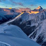An Alpine glow on Glacier Crest in Rogers Pass thumbnail
