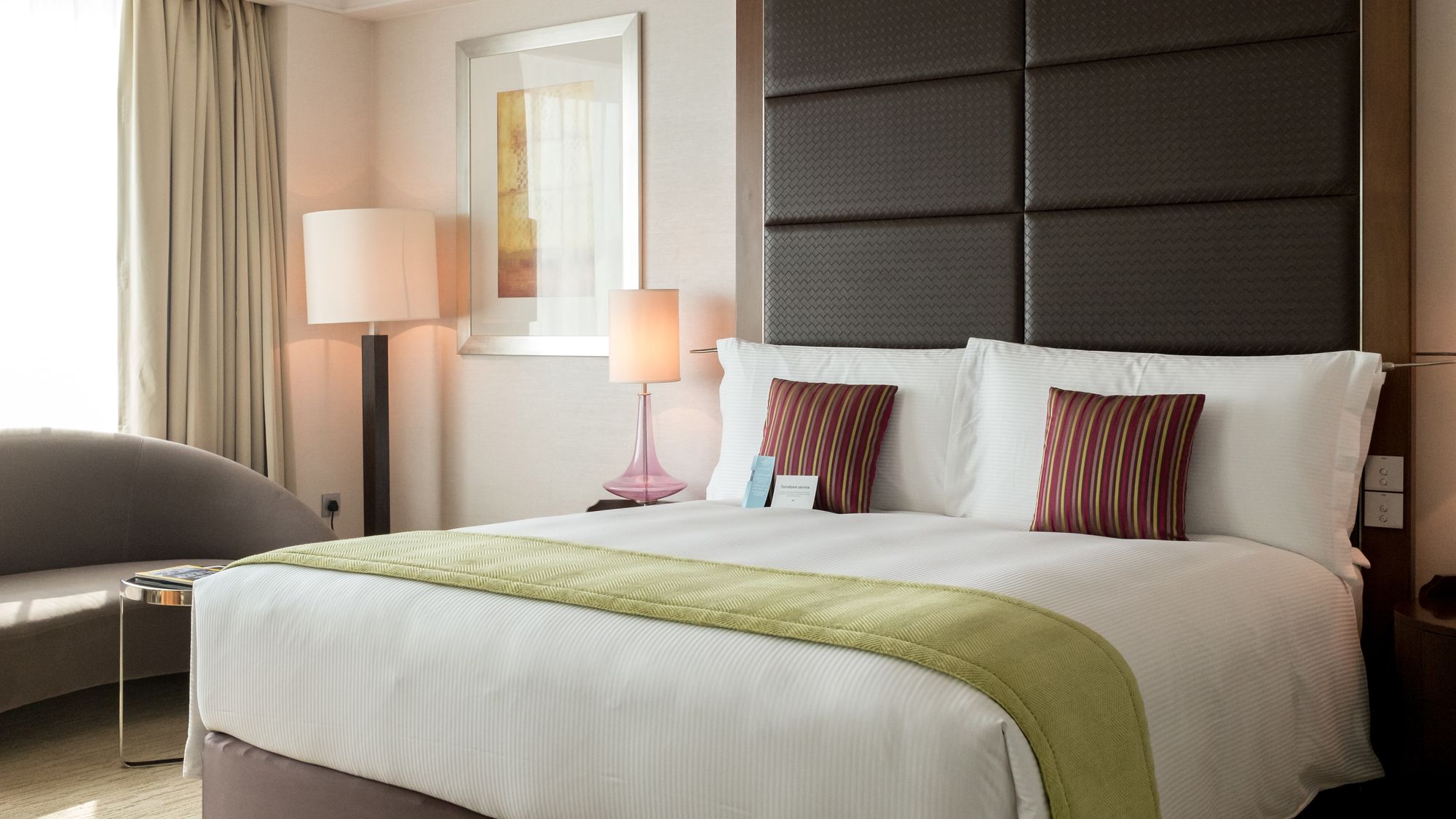 Dubai PE - Deluxe-Room-at-CP Dubai PE - Deluxe-Room-at-CP