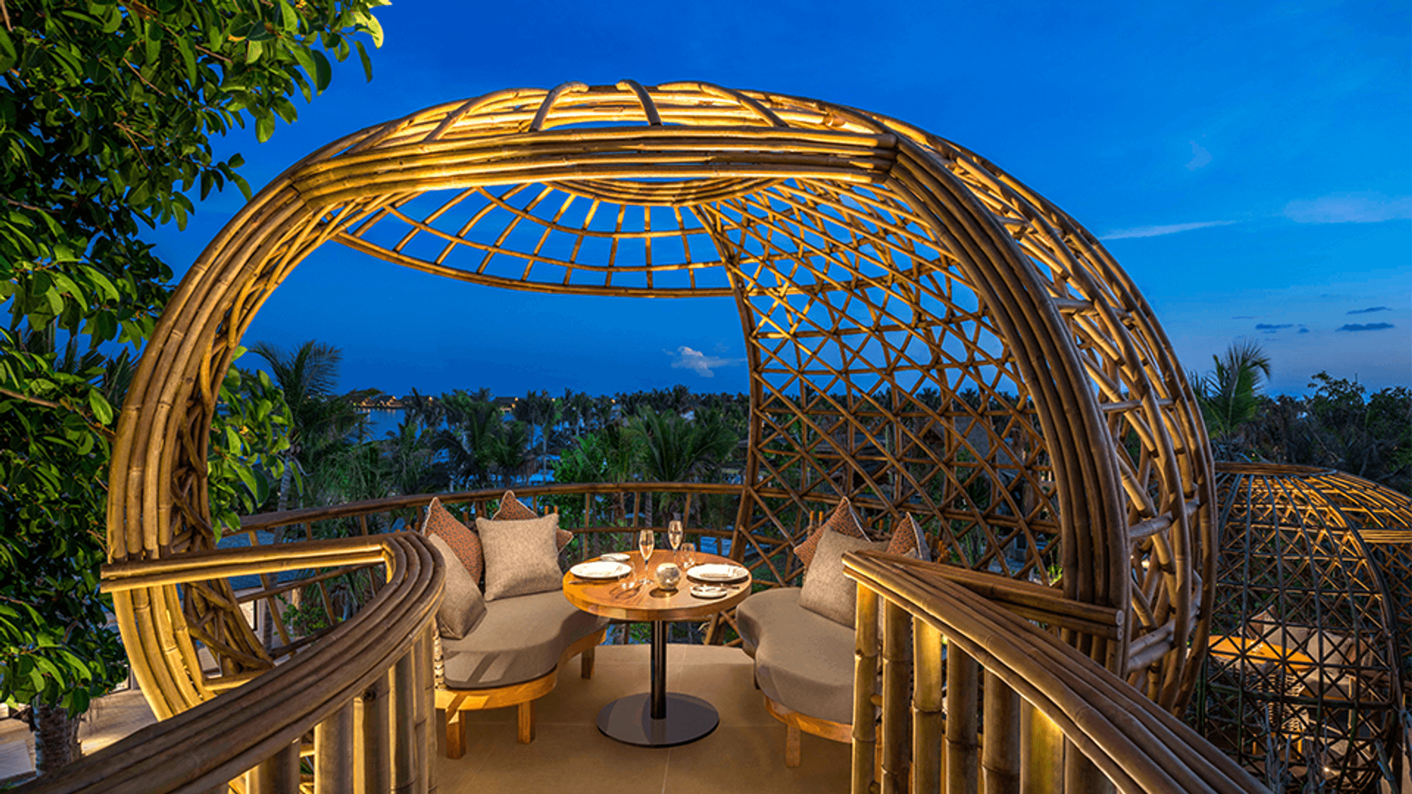 Dining at the Waldorf Astoria Maldives Ithaafushi Dining at the Waldorf Astoria Maldives Ithaafushi