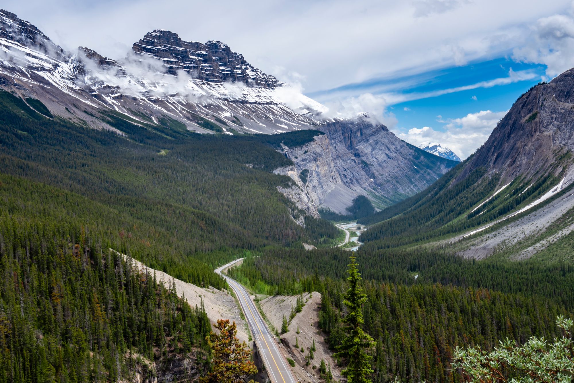 Icefields Parkway Bend Lookout
