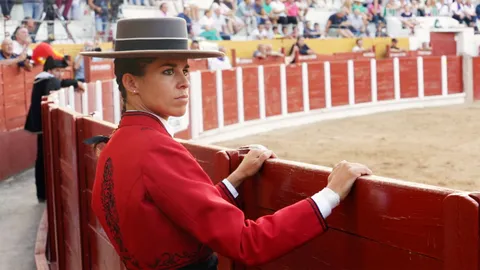 Spain's elite female bullfighter