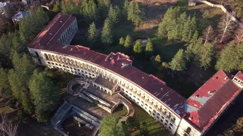 Living in Georgia's abandoned resort