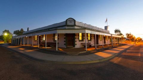 'We commute 1,800km to an outback pub’
