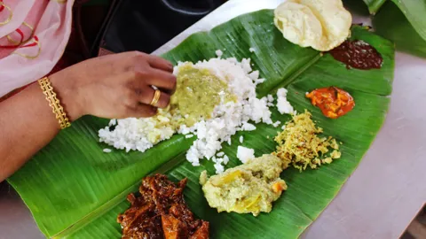 The art of eating with your hands