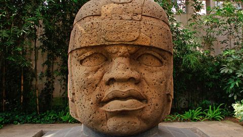 Who ruled Mesoamerica before the Maya?