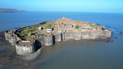The unconquered fort of the Arabian Sea