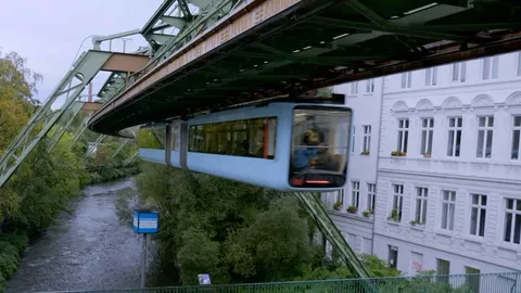 Germany's spectacular 'flying' train