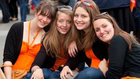 Why the Dutch sit too much