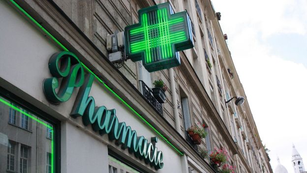 bbc-travel-pharmacy-shopping-in-paris