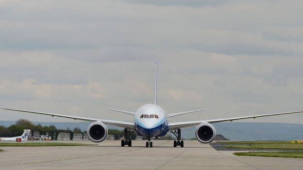 bbc-travel-is-the-boeing-dreamliner-safe