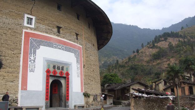 中国土楼　HAKKA EARTHEN BUILDINGS IN CHINA Earthen Buildings of Hakkas in China