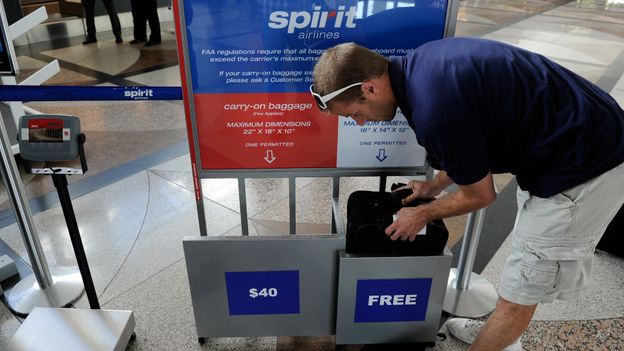 spirit airlines bag fees