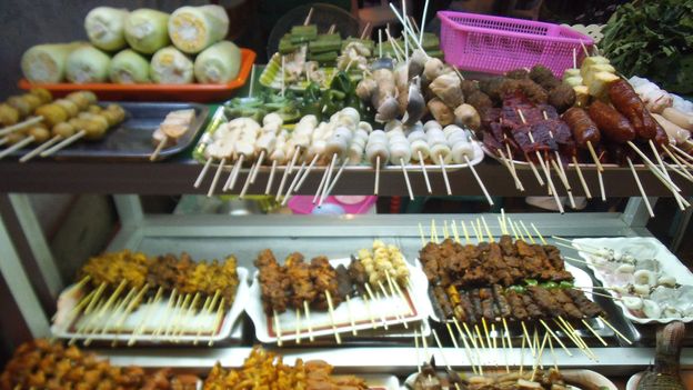 A street food tour of Yangon