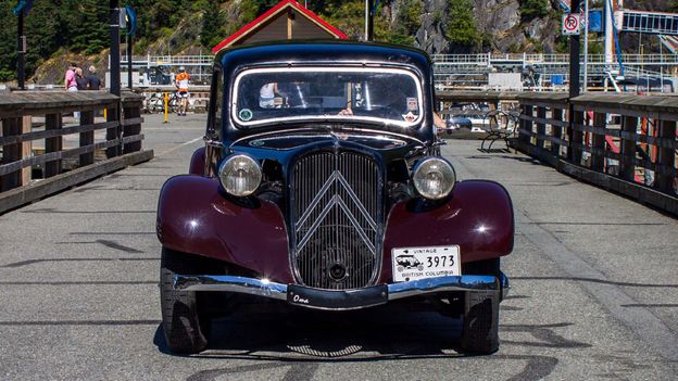 c Autos Citroen Traction Avant The Car That Propelled A Nation