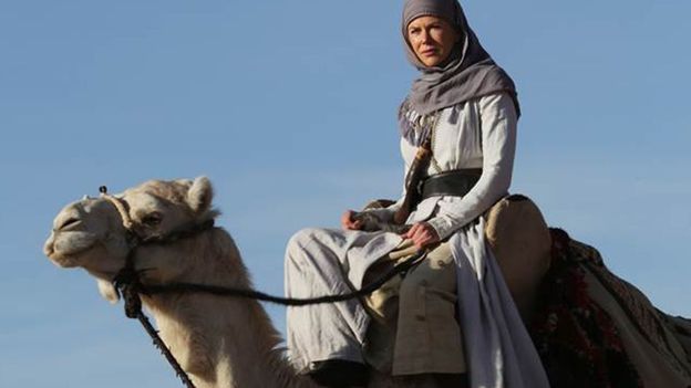 Demanding His Desert Queen : West, Annie