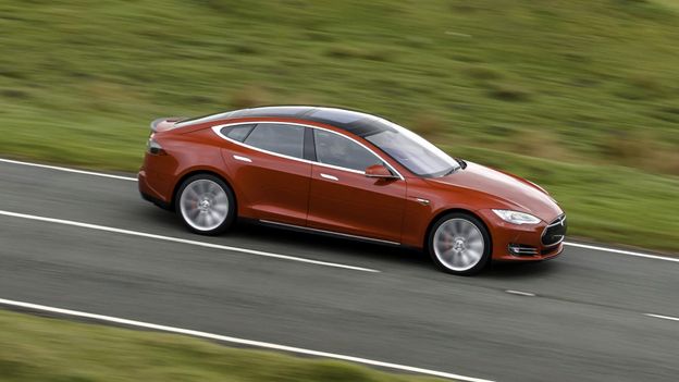 c Autos First Drive Tesla Model S P90d