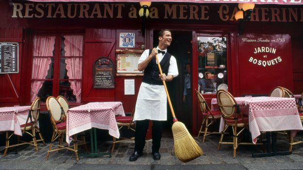 While English speakers often fixate on the future, French people tend to live more in the moment (Credit: Credit: Ian Shaw/Alamy)