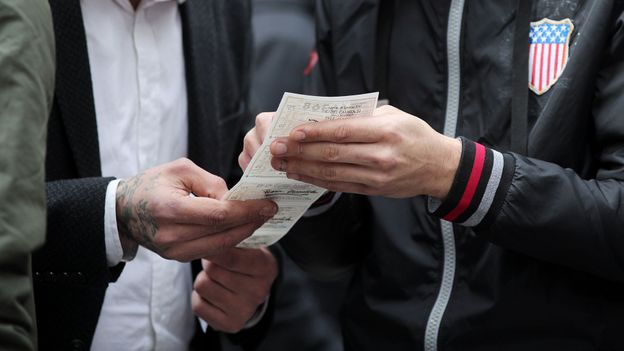 The simple maths error that can lead to bankruptcy - BBC Worklife