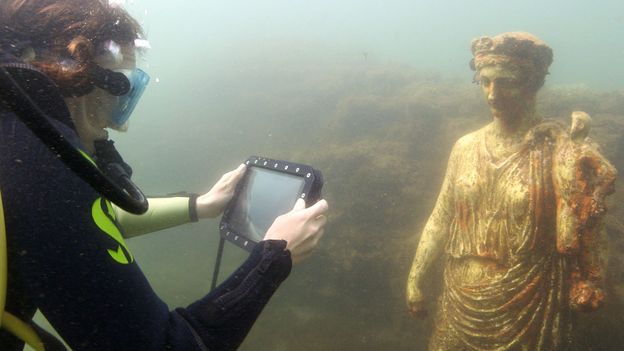 Baiae: A Roman settlement at the bottom of the sea