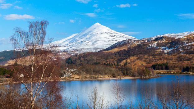 How a Scottish mountain weighed the planet - BBC Travel