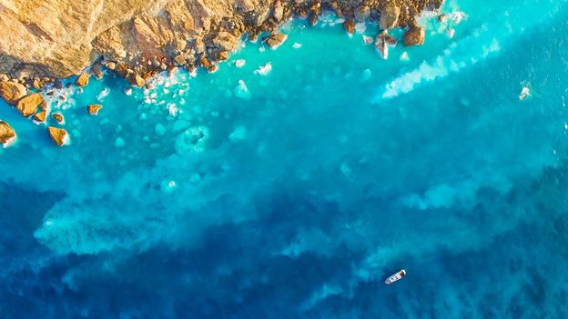 Taiwan's acidic underwater hot springs