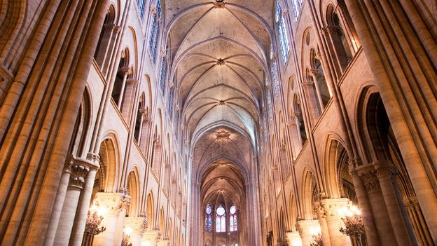 r*n様 L'Appartement STAMMBAUM NOTRE DAME The sounds rebuilding Notre Dame's precious vaults