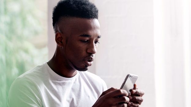 The crippling expectation of 24/7 digital availability - BBC Worklife