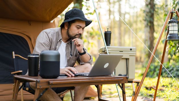 Workcations: The travel trend mixing work and play - BBC Worklife