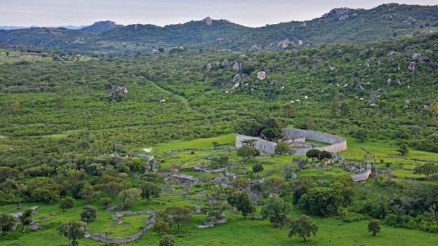 [B!] The ancient remains of Great Zimbabwe